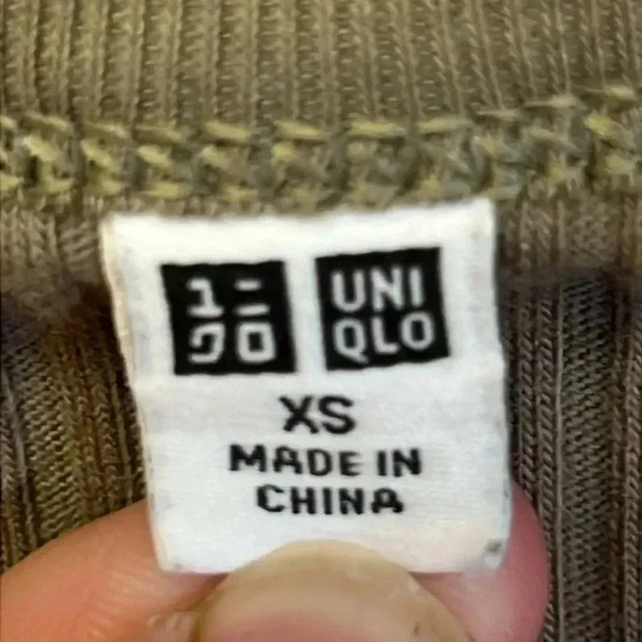 Uniqlo Womens Olive Green button up ribbed long sleeve cropped top XS cardigan - Picture 2 of 6